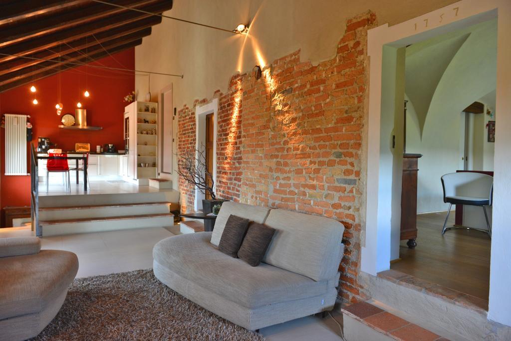 Casa Vacanze Il Brichet モンドヴィ 部屋 写真