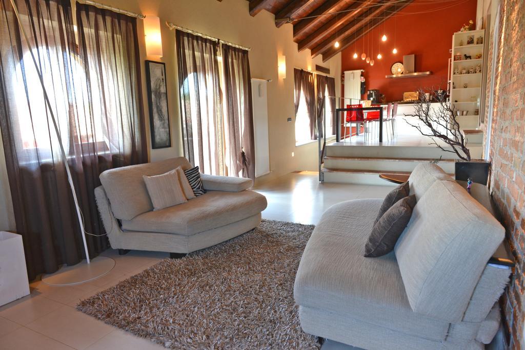 Casa Vacanze Il Brichet モンドヴィ 部屋 写真