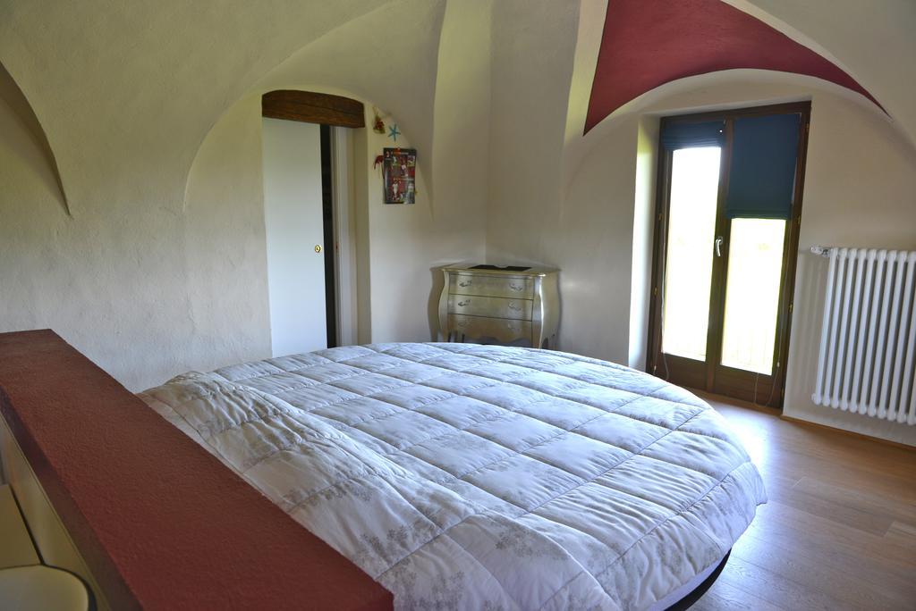 Casa Vacanze Il Brichet モンドヴィ 部屋 写真